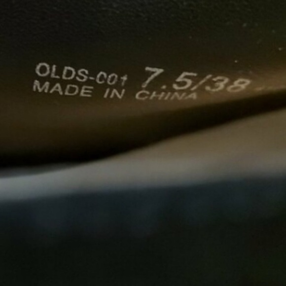 42 Gold Women’s Overcome V Throat Black Genuine Suede Slip On Mules Size 7.5/38 - Picture 13 of 16